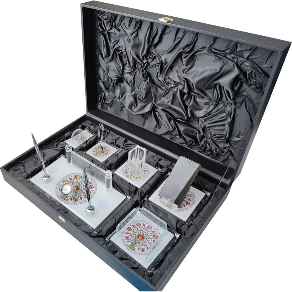 W550 Yakut Table Set